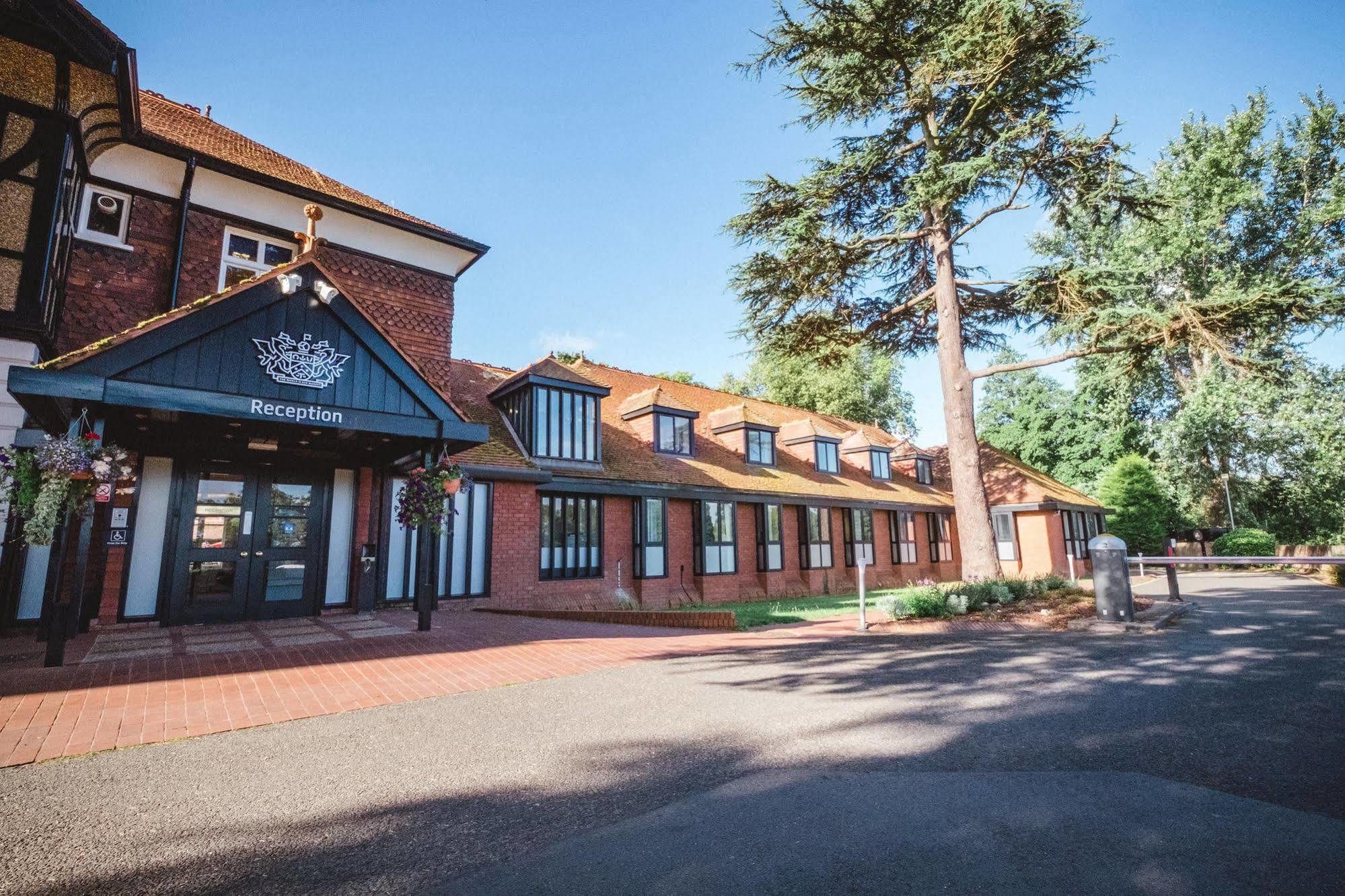 Cim Business Centre Hotell Maidenhead Exteriör bild